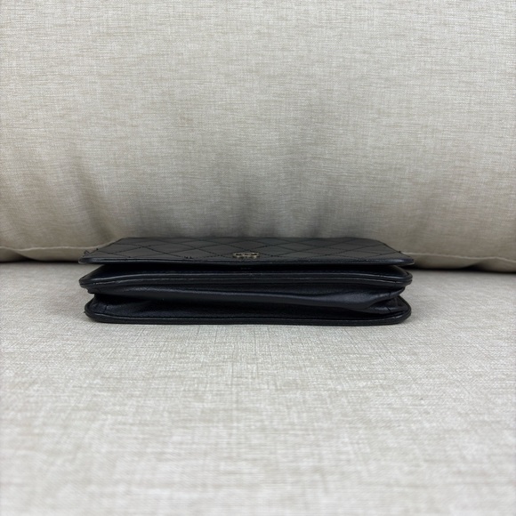 SOLD - CHANEL Wallet on Chain – Black Calfskin, Series 21 (Color Changed) - Picture 8 of 16